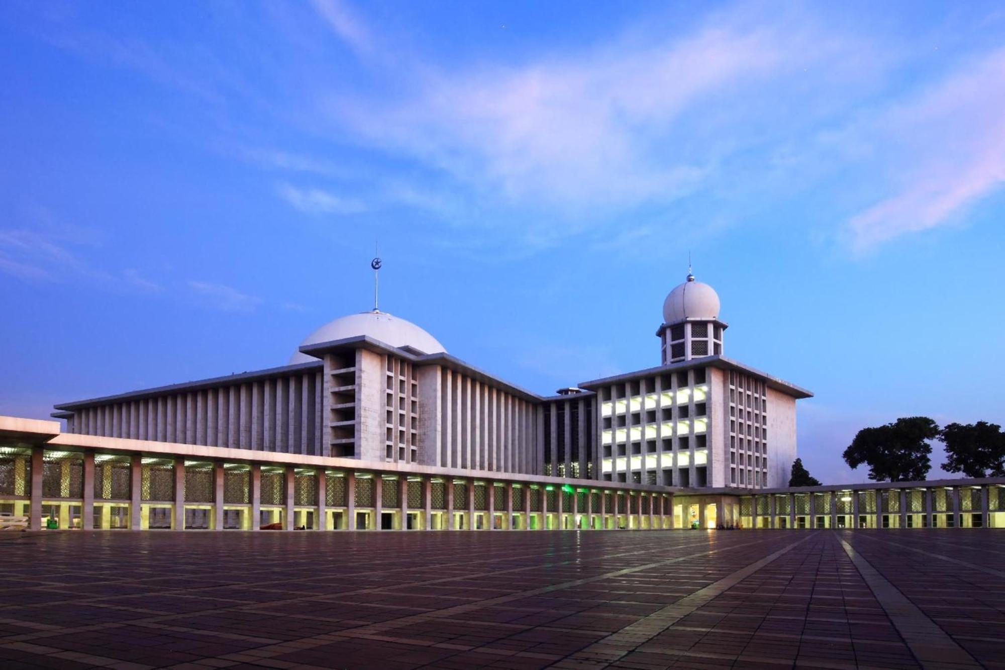 Super Oyo 91328 Fiducia Capsule Hotel Jakarta Exteriör bild