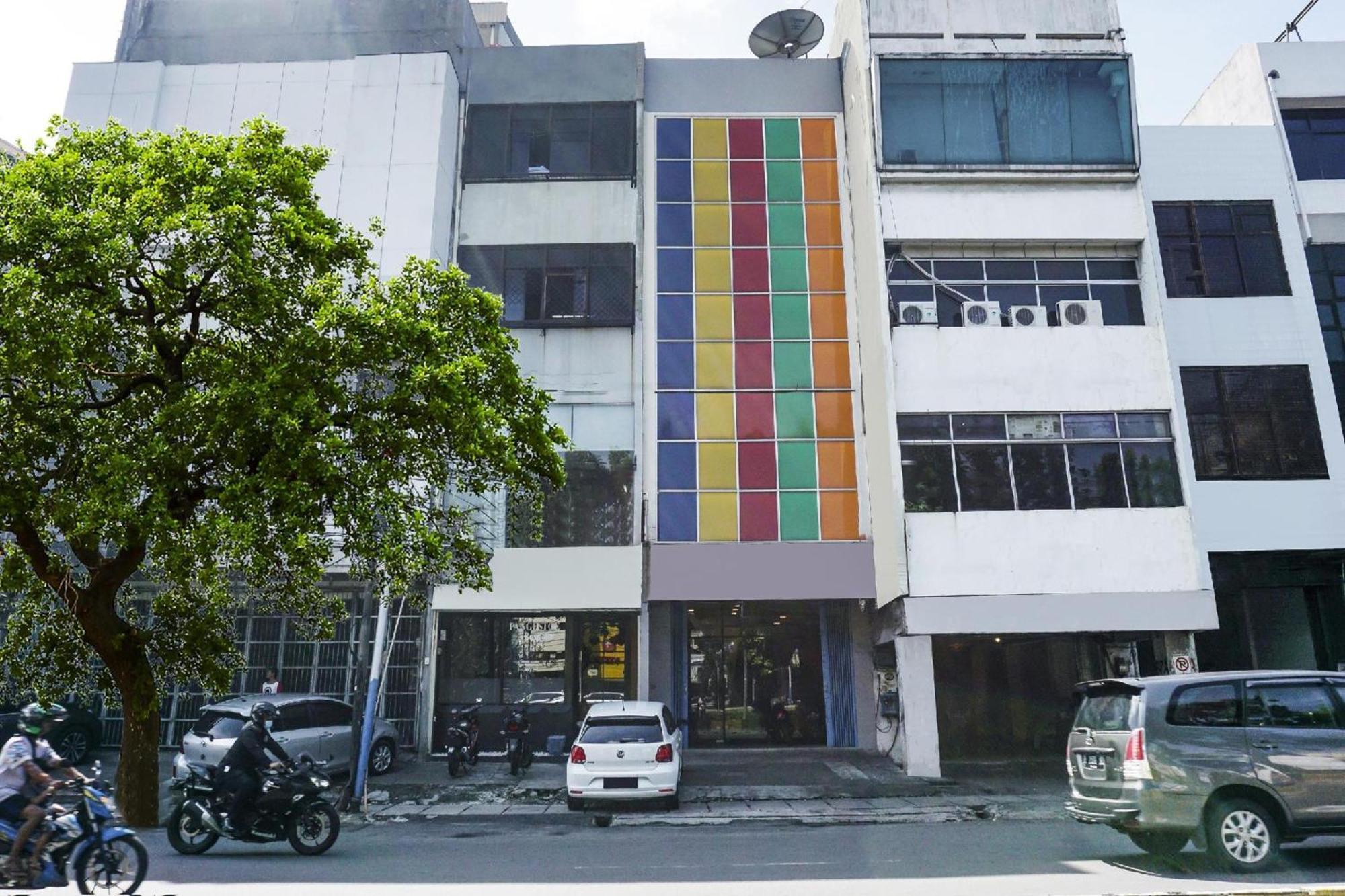 Super Oyo 91328 Fiducia Capsule Hotel Jakarta Exteriör bild